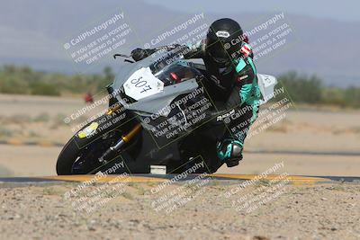 media/Sep-30-2023-SoCal Trackdays (Sat) [[636657bffb]]/Turn 9 Inside (1020am)/